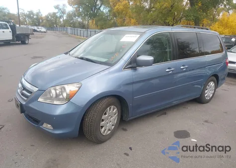 2005 Honda Odyssey Touring z USA, uszkodzony, nr VIN 5FNRL38835B057599